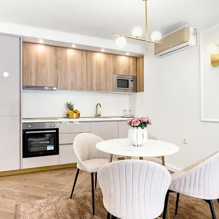 Dekaderon Lux Apartments Котор Екстер'єр фото