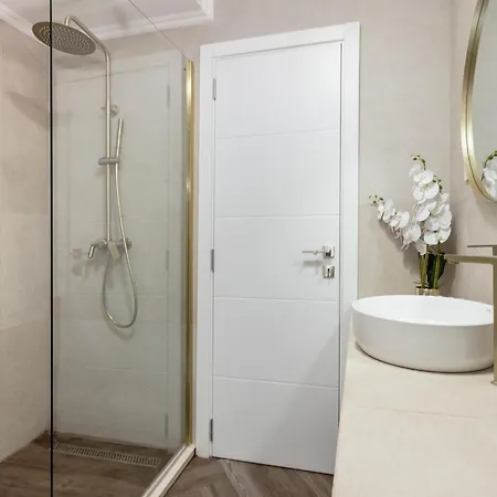 Dekaderon Lux Apartments Котор Екстер'єр фото