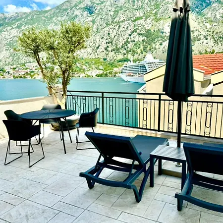 Dekaderon Lux Apartments Котор Екстер'єр фото