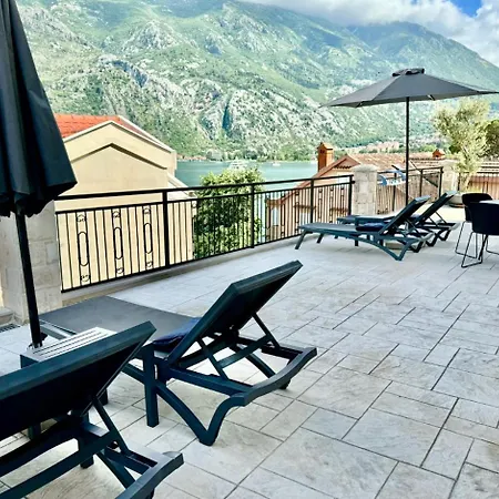 Dekaderon Lux Apartments Котор Екстер'єр фото