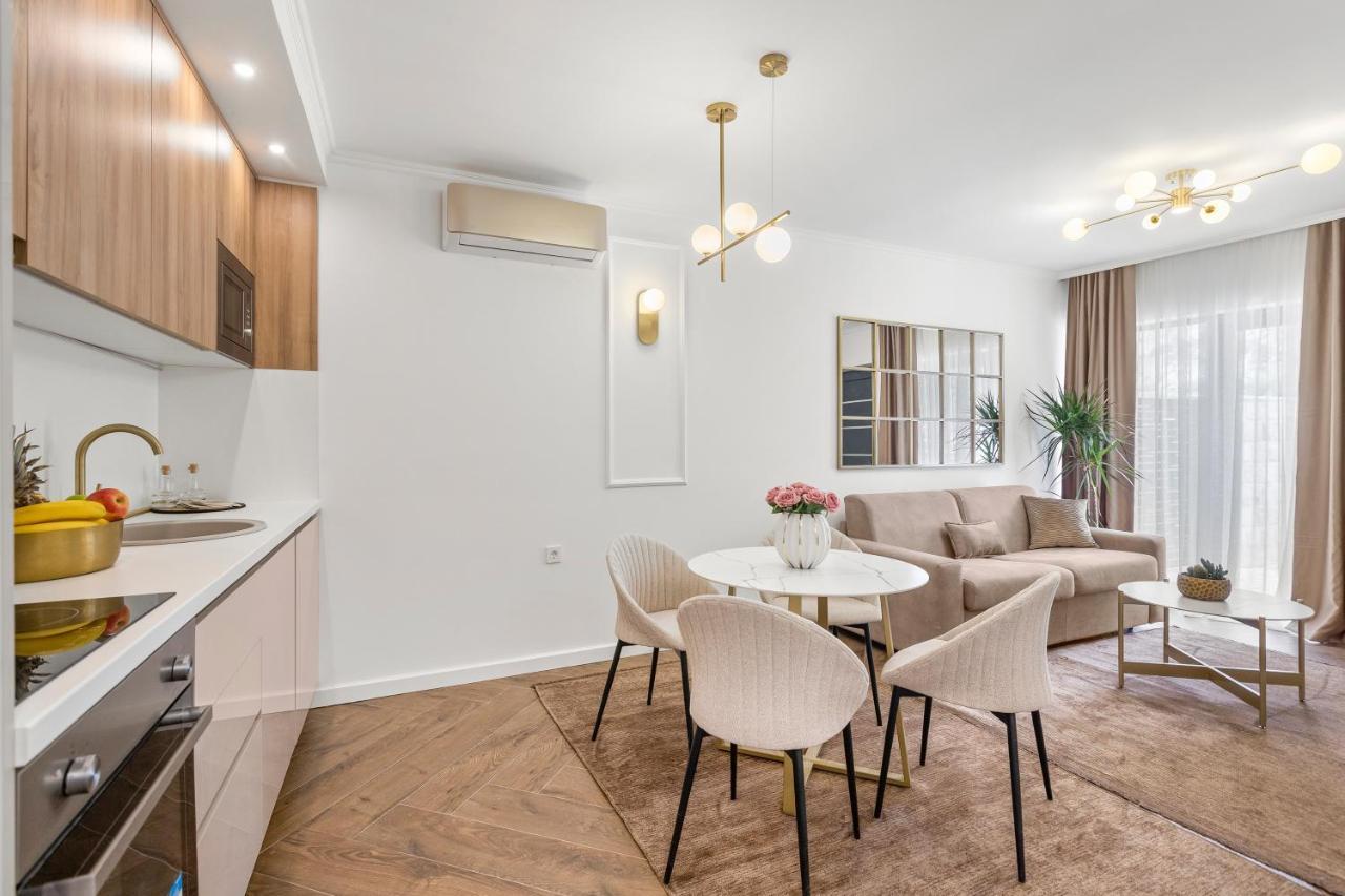 Apartman Dekaderon Lux Kotor