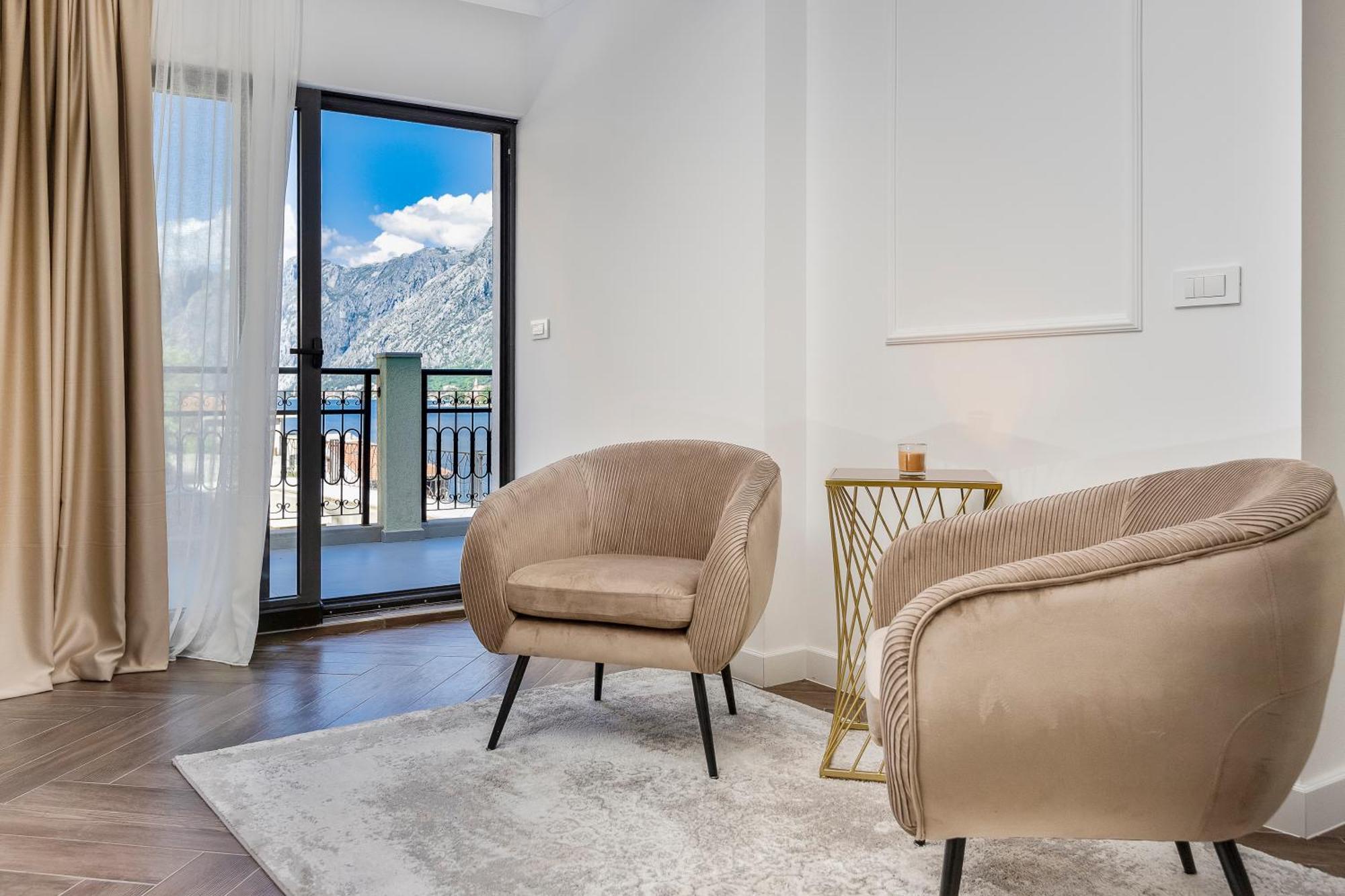 Appartamento Dekaderon Lux Cattaro